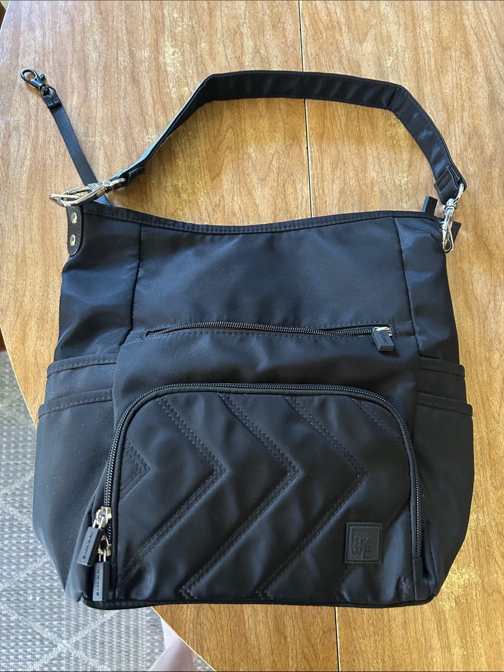 Black IHKWIP purse!